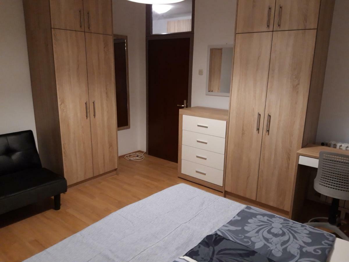 Apartman Centros 오시예크 외부 사진