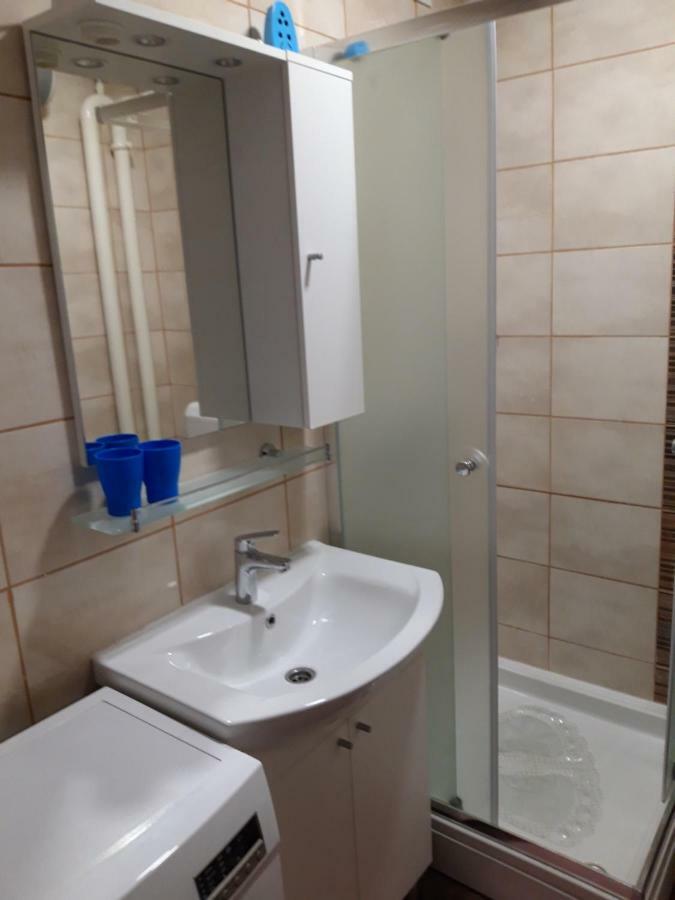Apartman Centros 오시예크 외부 사진